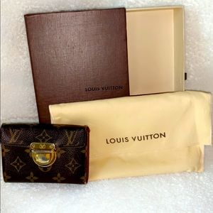 Authentic Louis Vuitton monogram Wallet!!